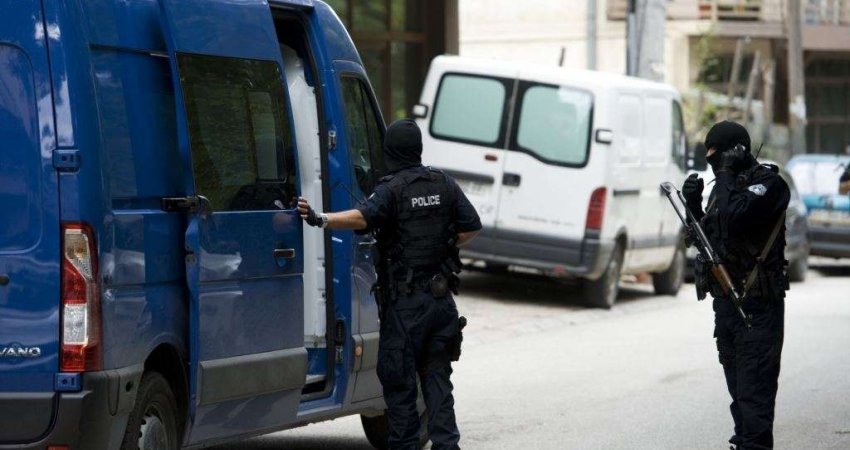 Rrokulliset një kombi i Policisë – VIDEO