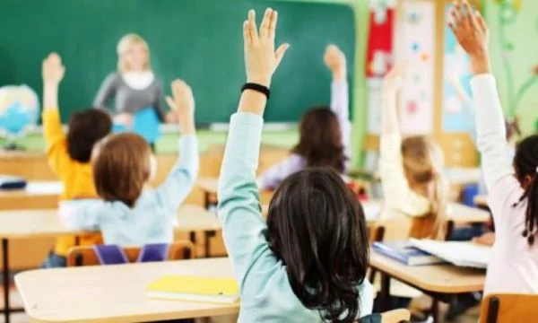 586 vajza ndërprejnë shkollimin e mesëm në Kosovë