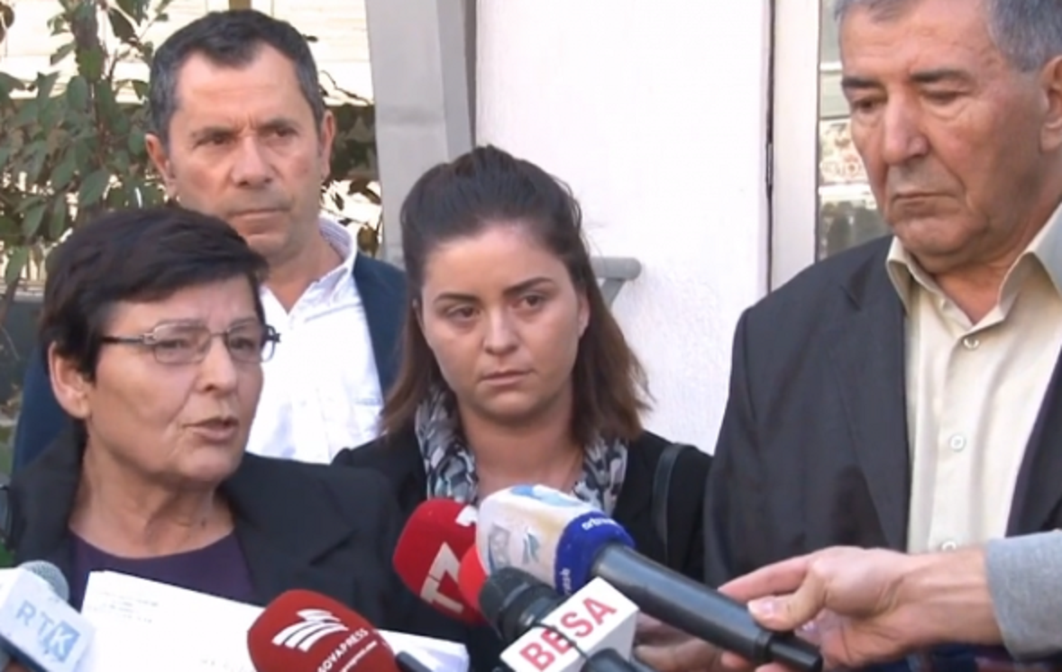 “S’e kam lexu, Toma e ka”: Nëna e Astrit Deharit përgjigjet për ditarin e djalit të saj