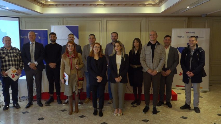 Instituti për Demokraci dhe Ndërmjetësim ndan 17 milionë € për 450 organizata në Ballkan, përfitojnë edhe ato nga Kosova