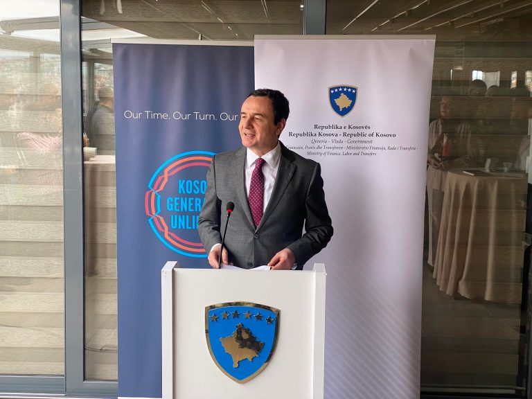 Mbi 600 të rijnë nga komunitet përfitojë praktikë me pagesë – Kurti: Po i realizojmë premtimet