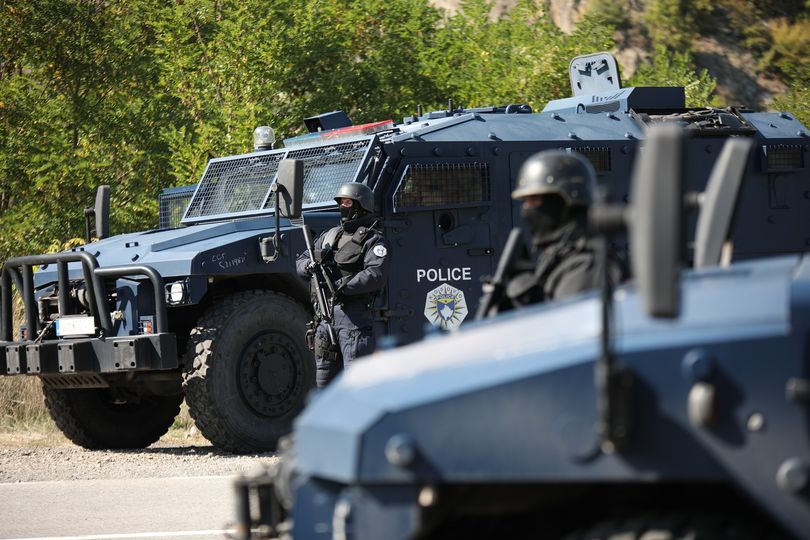 Plagosja në veri, katër policë suspendohen nga detyra