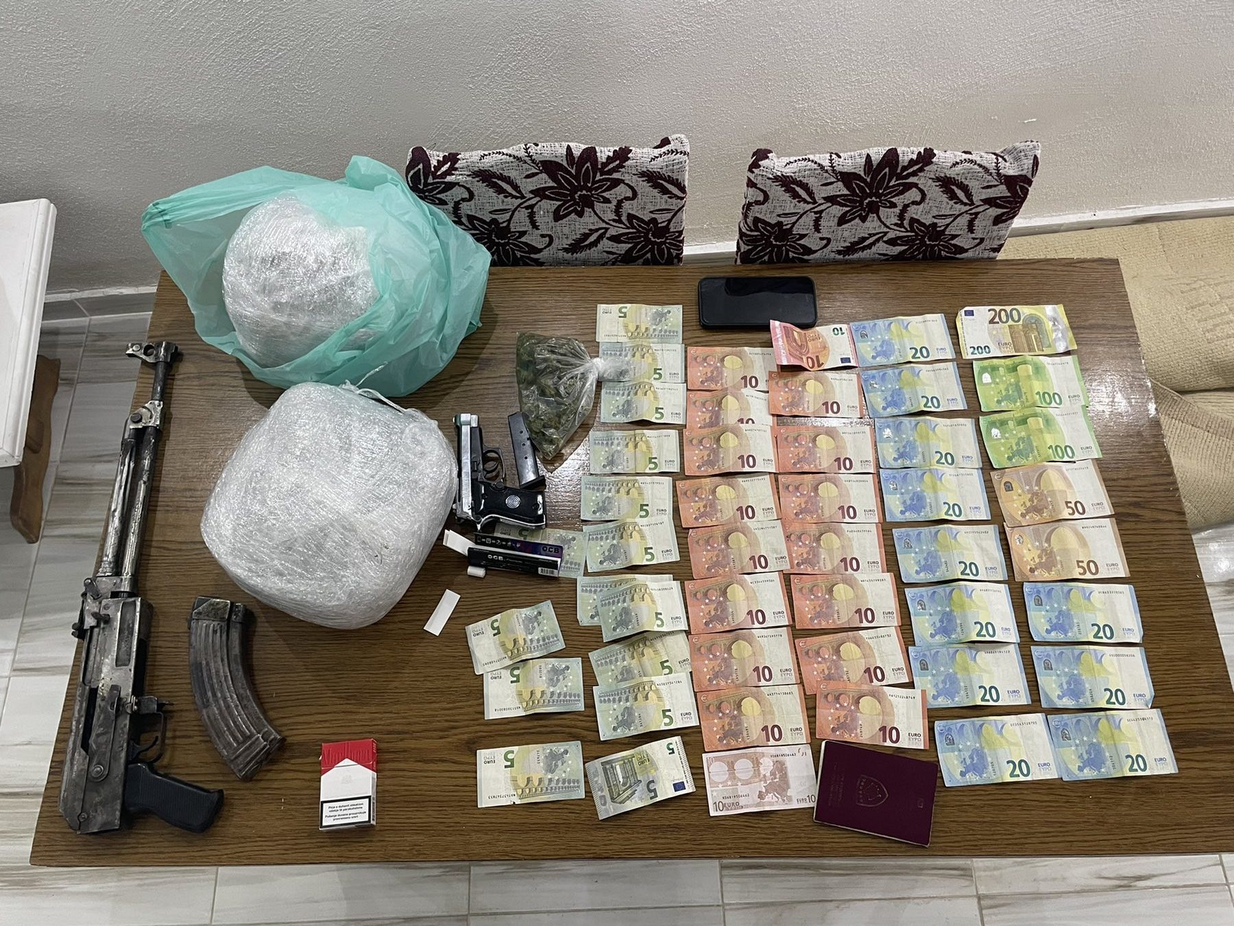 Antidroga arreston të riun në Prishtinë, detaje nga Policia e Kosovës