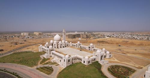 Xhamia e tretë më e madhe në botë drejt përfundimit!