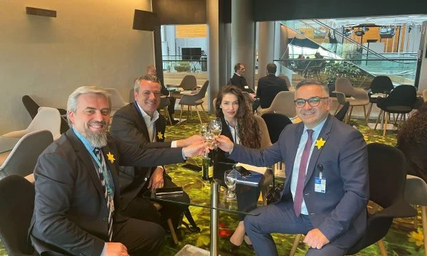 Deputetët e opozitës ngrenë dolli në Strasburg pas hapit që bëri Kosova në KiE