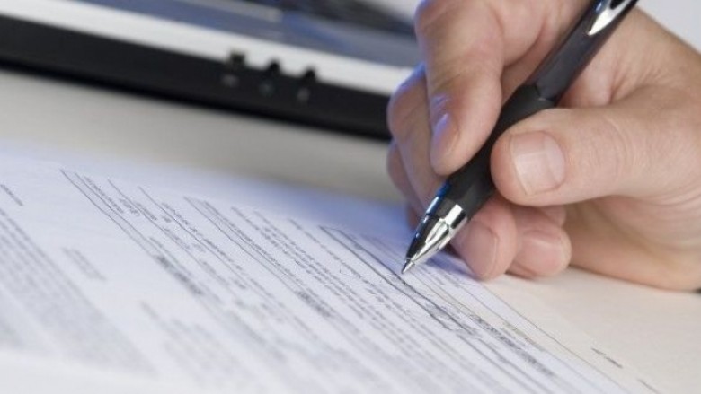 Tetë zyrtarë nuk e deklaruan pasurinë, pesë të tjerë e bënë pas afatit