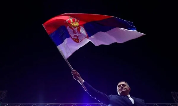 SHBA i tregon forcën Dodikut: Mos guxo të shtysh në konflikt Bosnjën