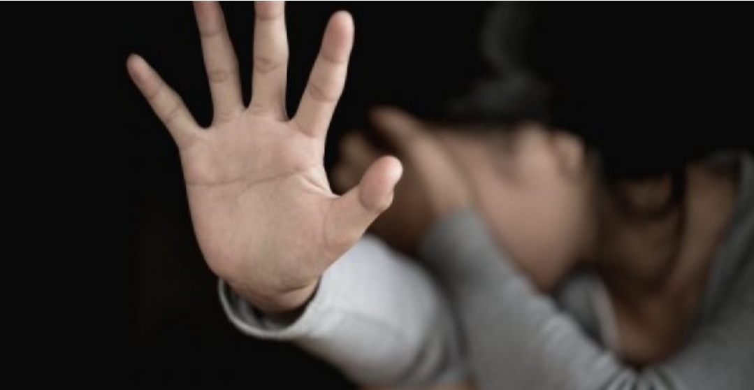 Keqtrajtohet seksualisht një e mitur nga disa persona në Gjakovë