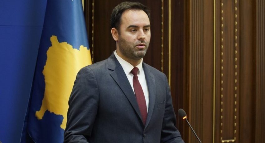 Me kërkesë të Glauk Konjufcës, shtyhet gjykimi për hedhje të gazit lotsjellës në Kuvend