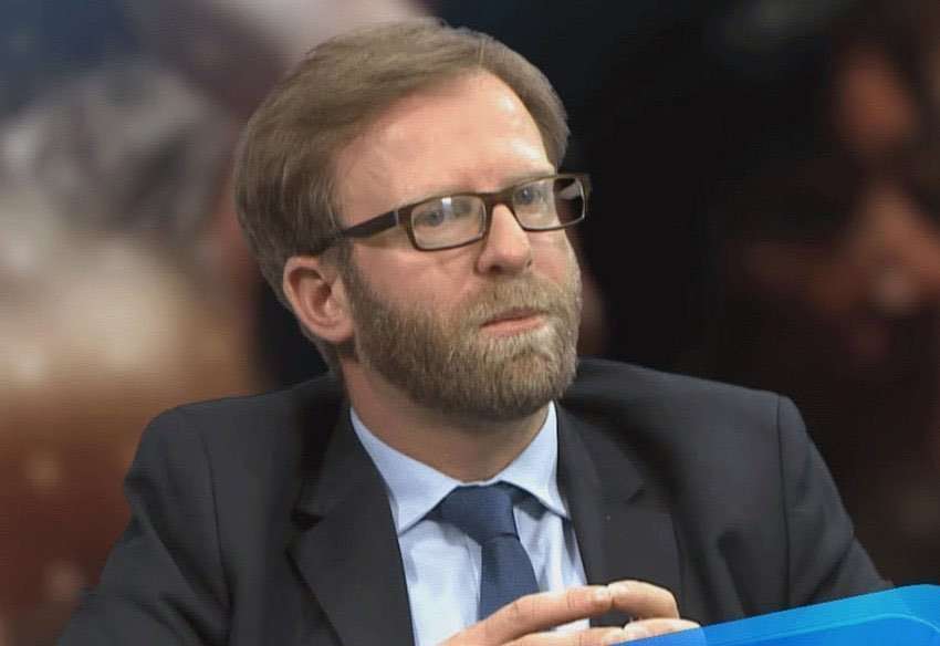 “Vetëmenaxhimi” është folje, Asociacioni emër, ky është dallimi i vetëm”