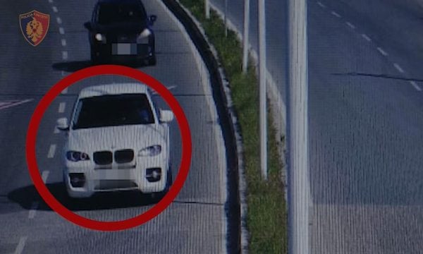 Shitën automjetin dhe bënë kallëzim për vjedhje, pranga për dy vëllezërit kosovarë në Kamzë