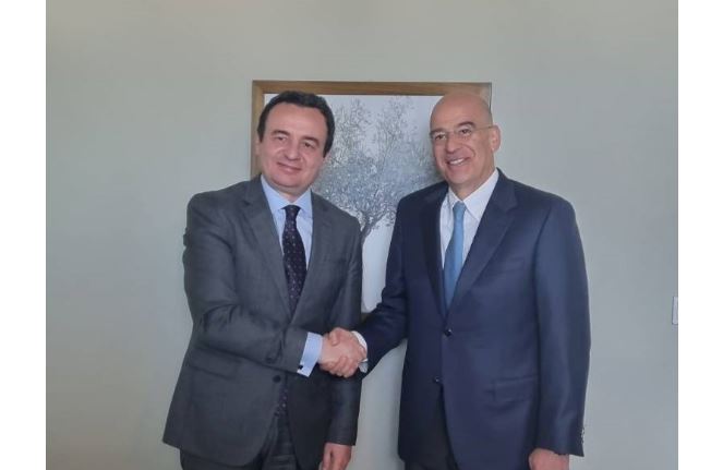 Kurti pritet nga Dendias, flasin për thellim bashkëpunimi, sidomos në sektorin ekonomik