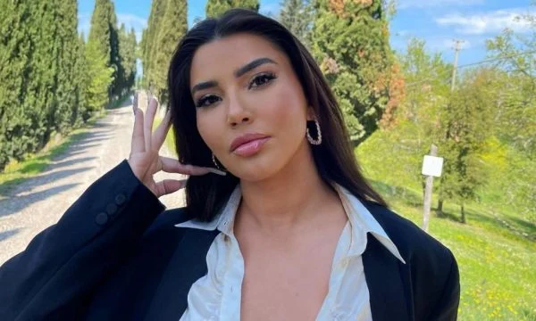 Video mbi varrin e stërgjyshes, Megi Pojani tregon se çfarë i thanë prindërit