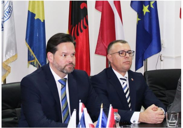 Eurodeputeti Mandl së shpejti në Kosovë, kjo është arsyeja