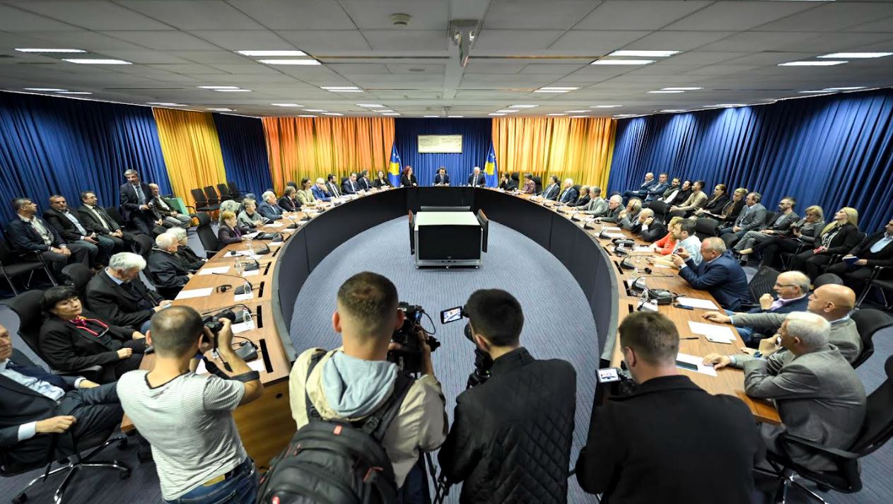 Kurti: Komuniteti turk është pjesë integrale e mozaikut tonë të pasur shoqëror dhe kulturor