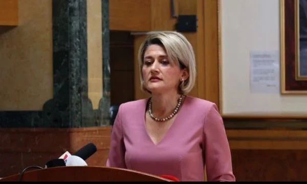 A do t’ketë largime tjera nga VV’ja, flet Mimoza Kusari