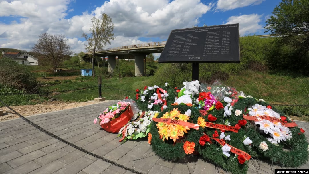 24 vite nga bombardimi i urës së Lluzhanit