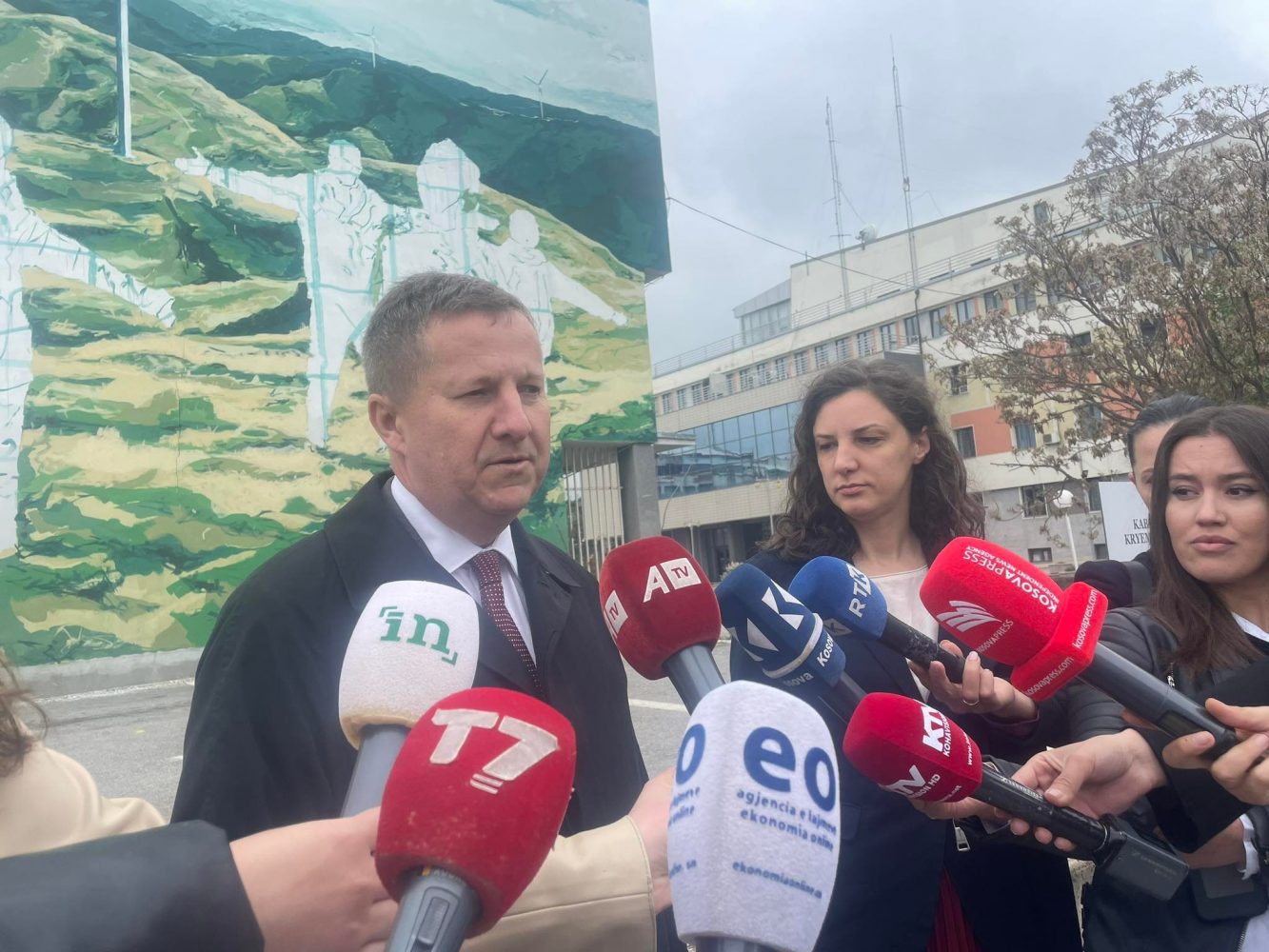 Përurohet Murali i Energjisë së Mirë – Szunyog: Kosova dhe gjithë rajoni e kanë vendin në BE