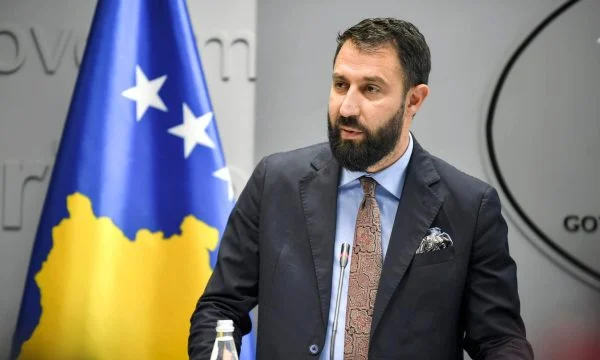 Zhvillimet në Zveçan, Krasniqi: E kemi obligim t’ua sigurojmë kryetarëve kryerjen e obligimeve