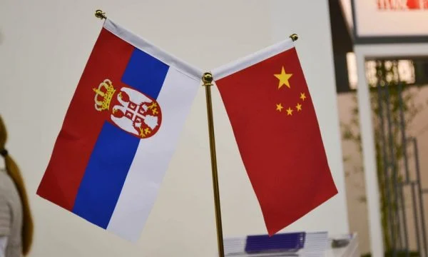 Kina në anën e Serbisë, komenton situatën në veri të Kosovës