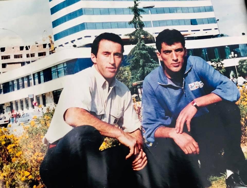 Haradinaj kujton vëllain Luanin: Fitove përjetësinë në ditëlindjen e nanës