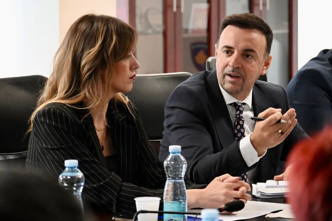 Haxhiu e Dibrani flasin për situatën në burgje