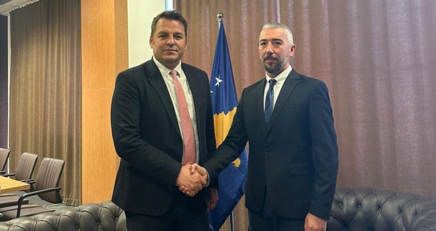 Muja viziton Atiqin: Shërbimi për çdo qytetar do të jetë angazhimi i tij i përditshëm