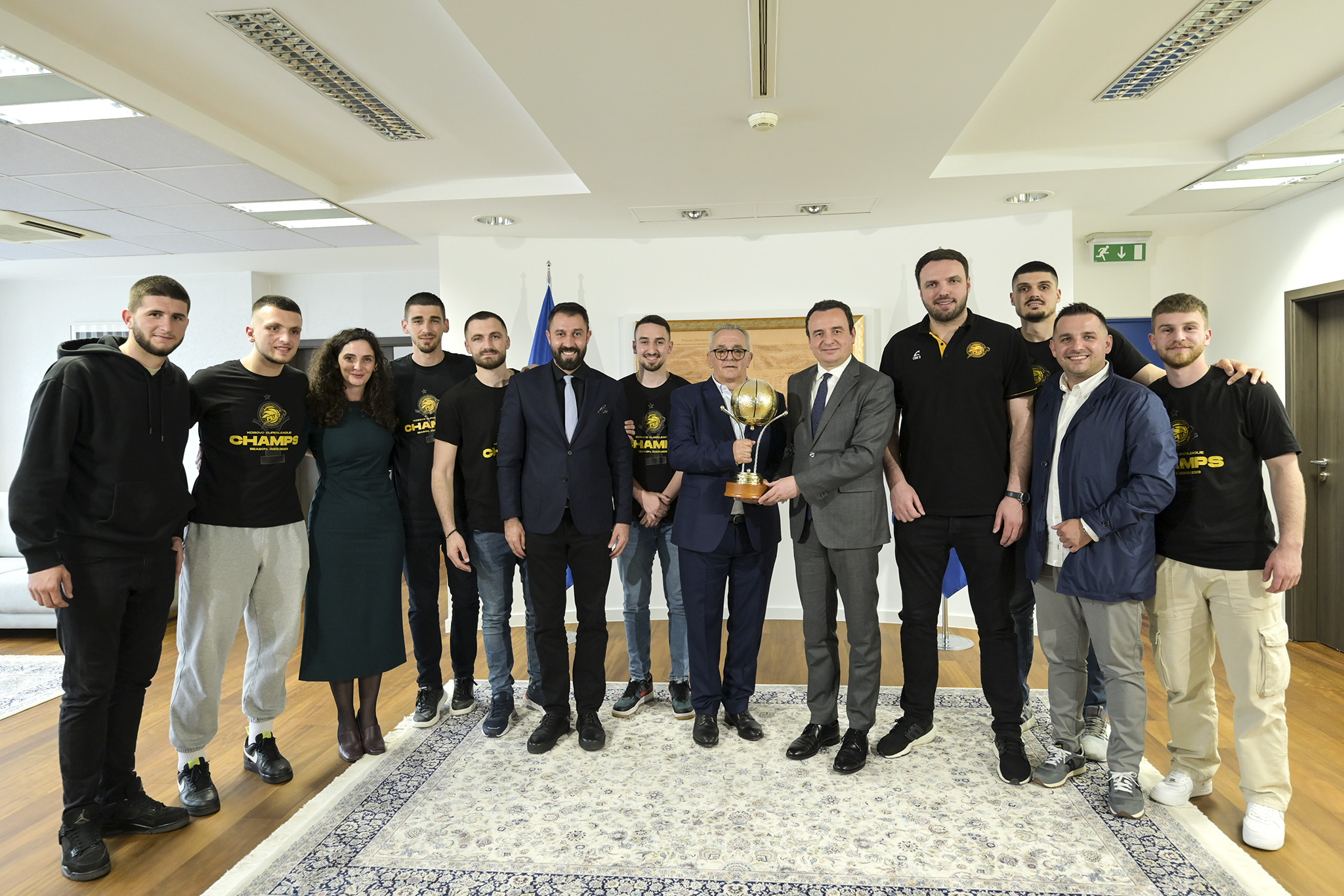 Kurti priti në takim kampionin e superligës në basketboll, KB Peja