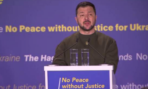 Zelensky në Hagë, akuzon Rusinë për 6 mijë krime lufte vetëm gjatë muajit prill