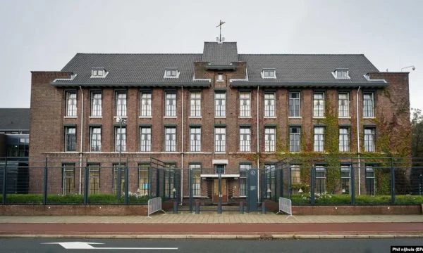 Dëshmitari thotë se ishte larguar nga Kosova për shkak të presionit nga paramilitarët serbë