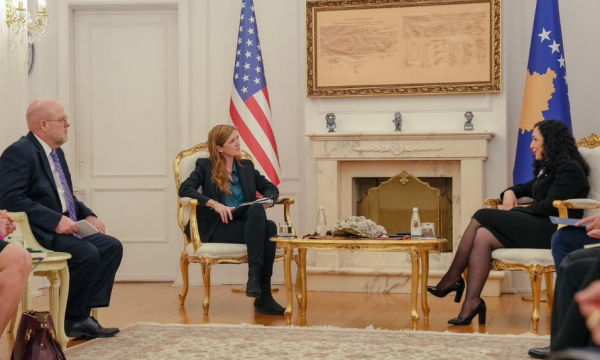 Hovenier: Në takimin me presidenten Osmani folëm për përkrahjen e palëkundur për Kosovën në integrim dhe dialog