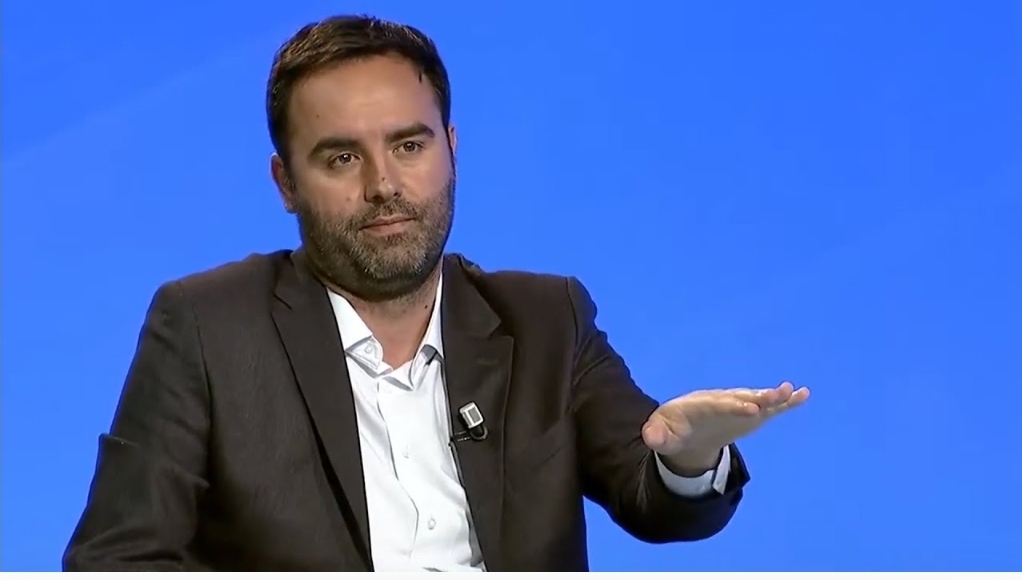 Befason Konjufca: Qe dora, bravo Isa Mustafës për letrën e Mogherin-it, sot neve po na ndihmon