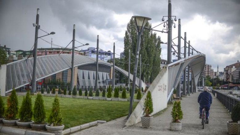 Të shtëna me armë zjarri në Shkodër, një viktimë