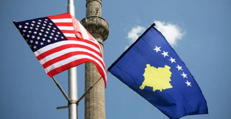 SHBA paralajmëron Vuçiqin: Kujdes me provokimet ndaj Kosovës