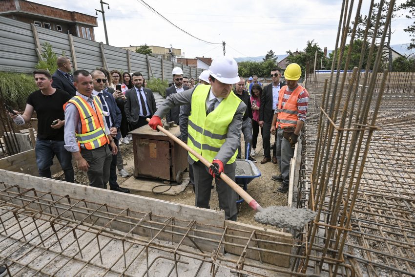 Podujeva do të bëhet me çerdhe të re, Kurti thotë se premtimet po bëhen realitet (Pamje)