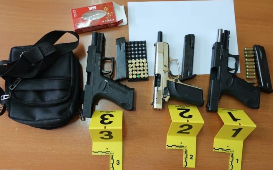 Sekuestrohen tri armë zjarri dhe municion në Podujevë