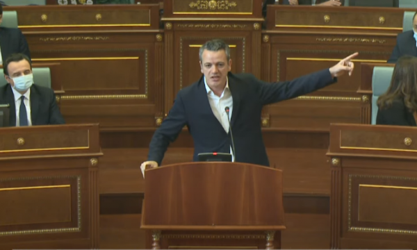 Gashi: Kurti të raportojë në Kuvend lidhur me zhvillimet në veri dhe kidnapimin e policëve