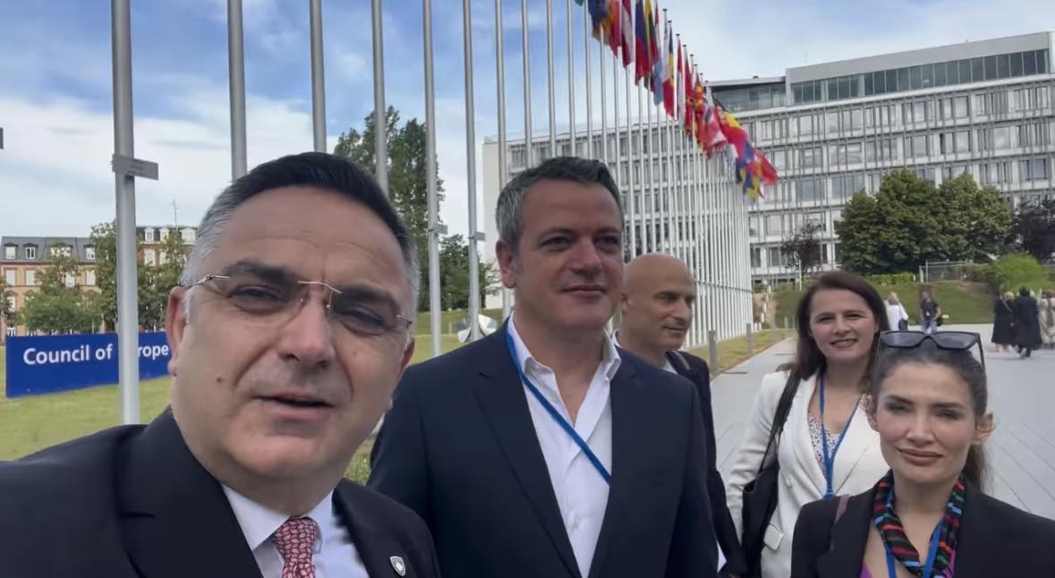 Delegacioni i Kosovës mbërrin në Këshillin e Evropës