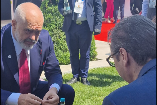 Vuçiq flet me Ramën për aktualitetin: Shpresojmë të triumfojë arsyeja, për të mirën e të gjithëve