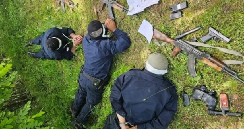 Tre policët e rrëmbyer para gjykatës, ekipi i zyrës së Kosovës në Beograd niset për në Kralevë