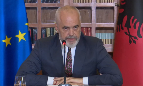 Edi Rama paralajmëron “plan të rëndë”: Bashkësia ndërkombëtare gishtin te butoni ndaj Kosovës
