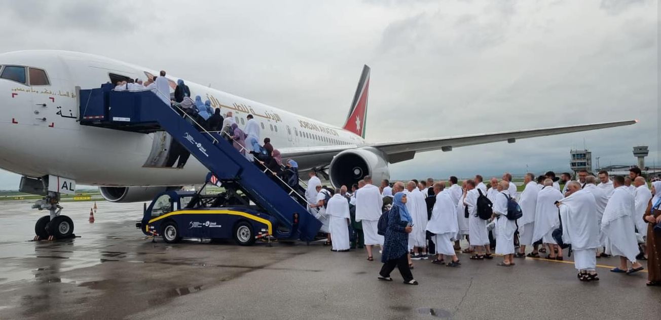 Besimtarët myslimanë nga Kosova nisen për në haxh