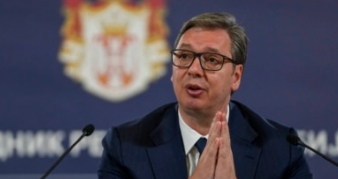 Vuçiq: Tre policët e Kosovës u arrestuan 1.8 kilometra larg kufirit