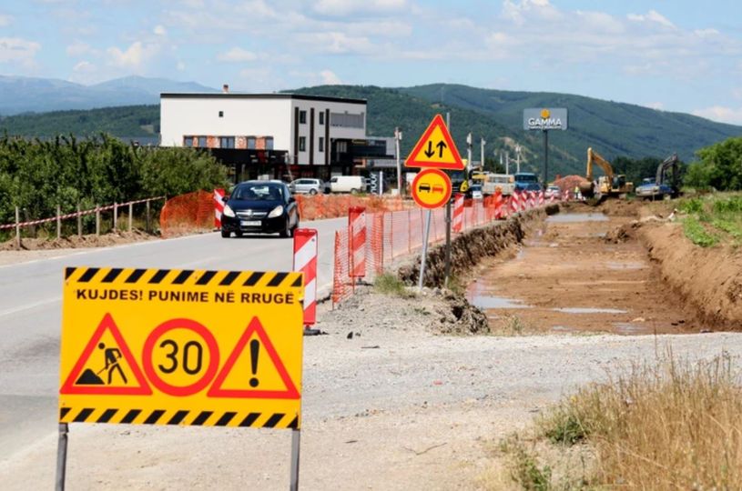 Tetë kompani lokale marrin kontrata në tenderin mbi 2 milionësh të MI-së