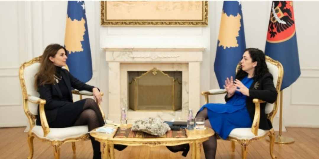 Çitaku: Vjosa Osmani ishte e zëshme ndaj shefave sa ishte në LDK, me Kurtin spo e çel gojën