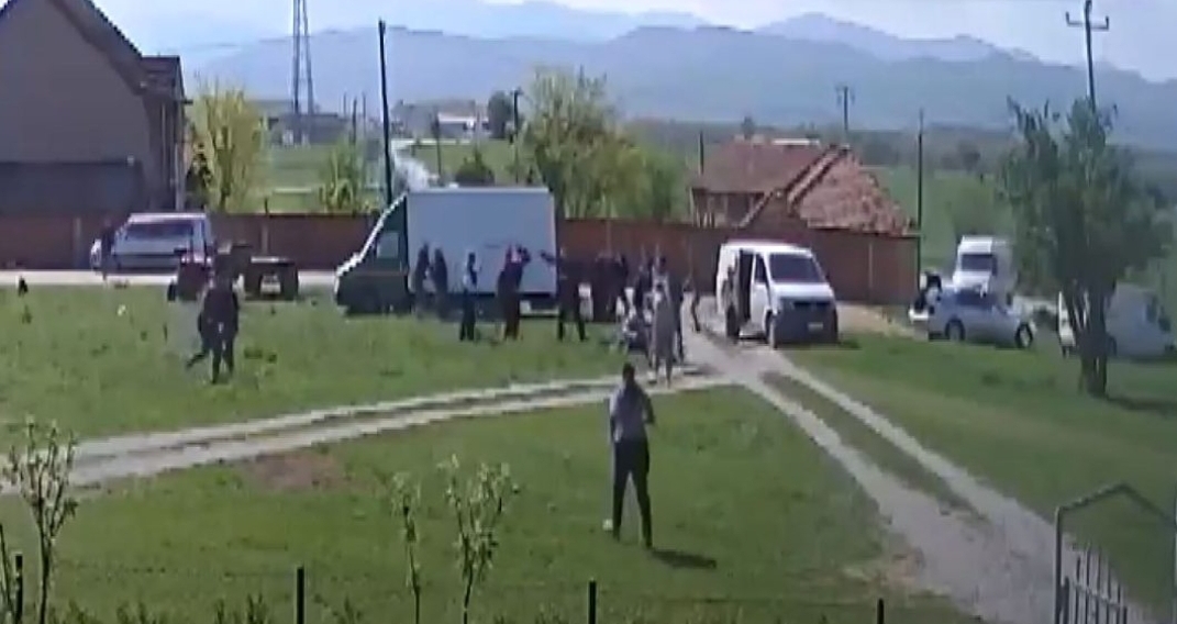 Vrasja në Viti, familjarët e të dënuarve publikojnë videon e ngjarjes: “Gjykim skandaloz”