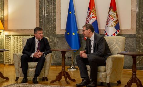 Lajçak takohet me Vuçiqin, flasin për zgjedhjet në Veri: Takimi na dha qartësi për hapat e ardhshëm