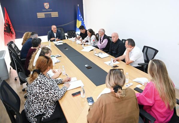 Kryetari Bulliqi priti në takim drejtoreshën ekzekutive të CONCORDIA-Mirela Lavric