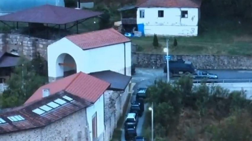 Tre trupat e terroristëve të vrarë sot iu dorëzohen familjarëve