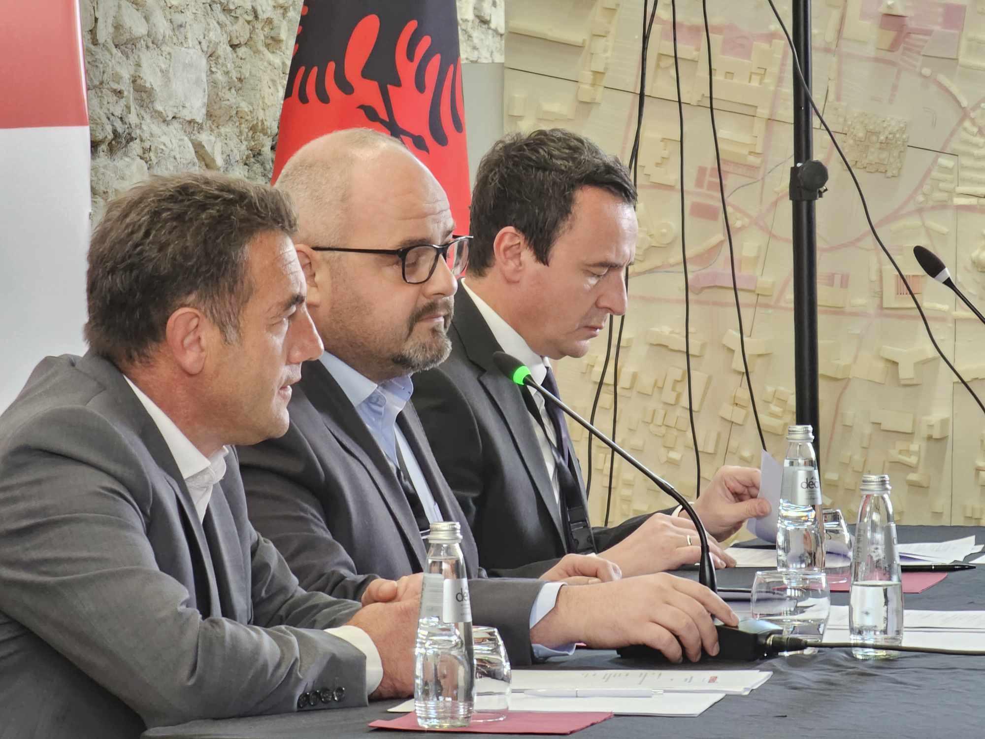 Mbahet mbledhja e Këshillit të Përgjithshëm të LVV-së, nis me një minutë heshtje për heroin Afrim Bunjakun